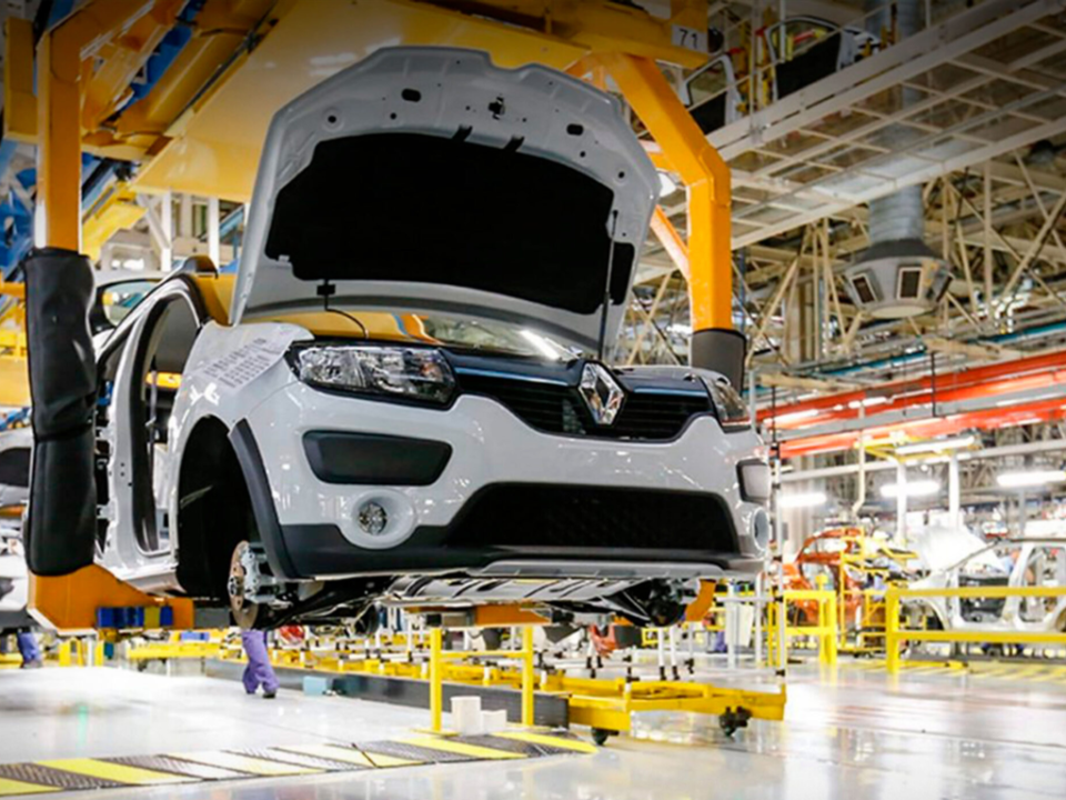 Case RENAULT | Controle de fluxo eficiente de veículos